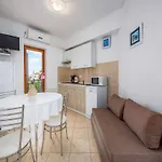 In With Sea View & Sauna Apartment Drenje (Istria)