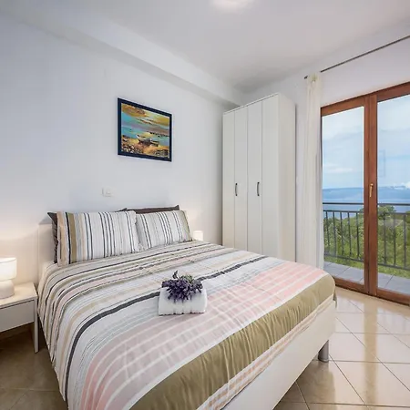 In With Sea View & Sauna Apartment Drenje (Istria)