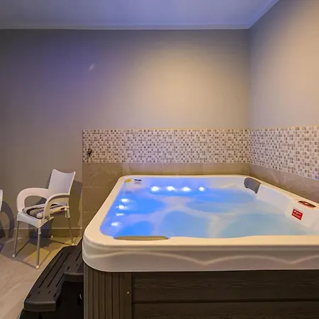 Apartment In With Sea View & Sauna *